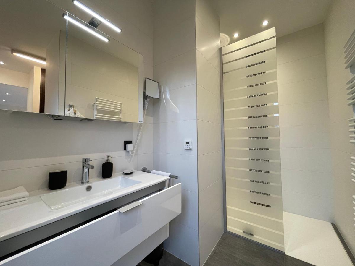 Chambres D'Hotes Les Grisons Houyet Eksteriør billede